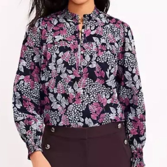 LOFT Tops - Loft size XSP long sleeve floral shirt